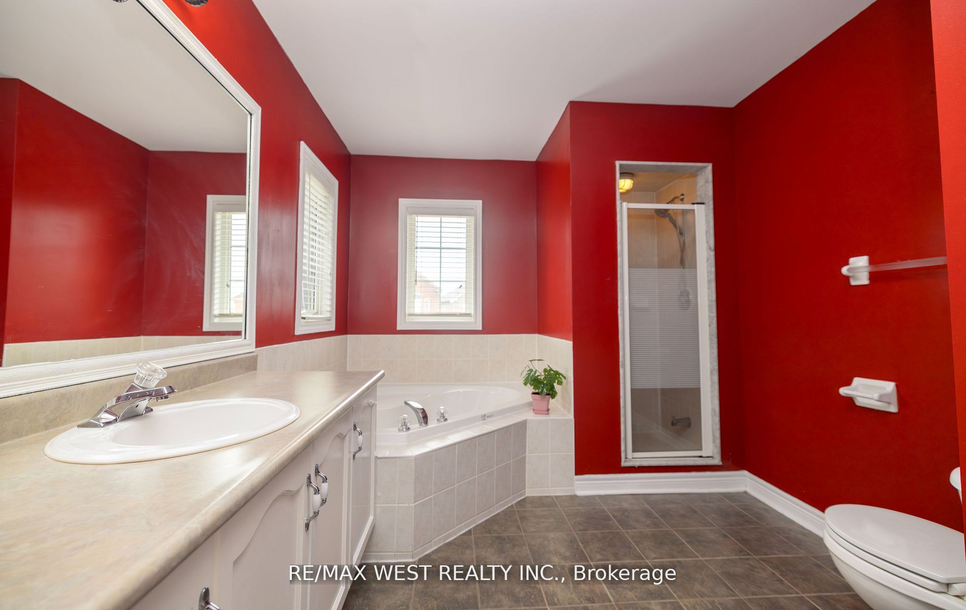 56 Meadow Oak Place Property Photo 28