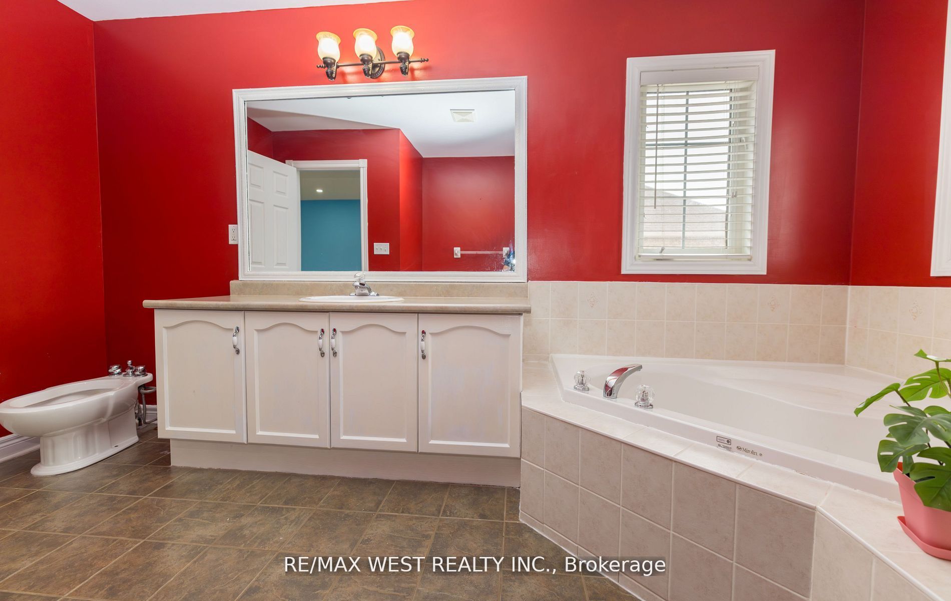 56 Meadow Oak Place Property Photo 30
