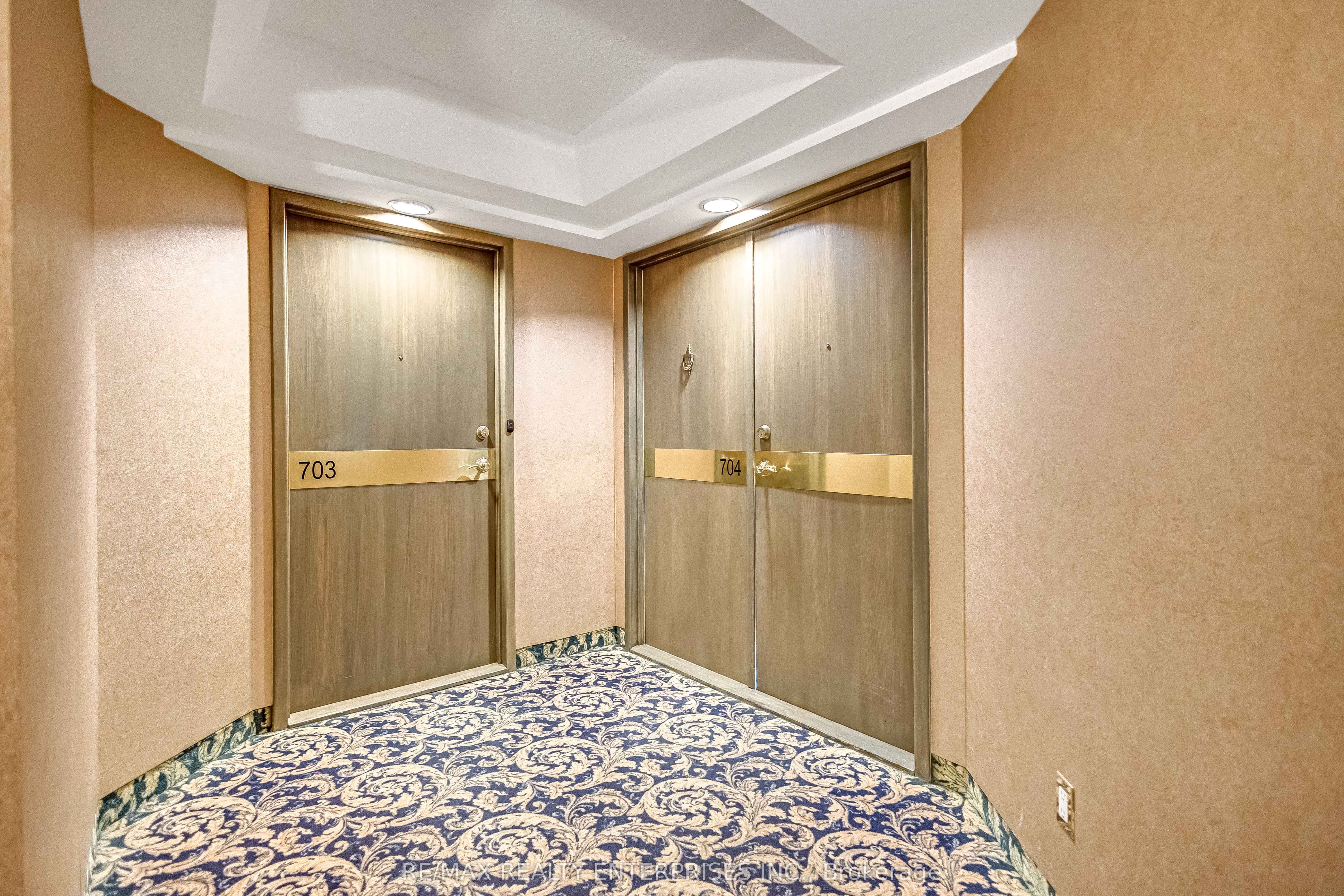 1800 The Collegeway N/A 704 Property Photo 1