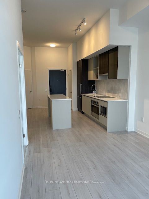 395 Dundas Street W 216 Property Photo 2