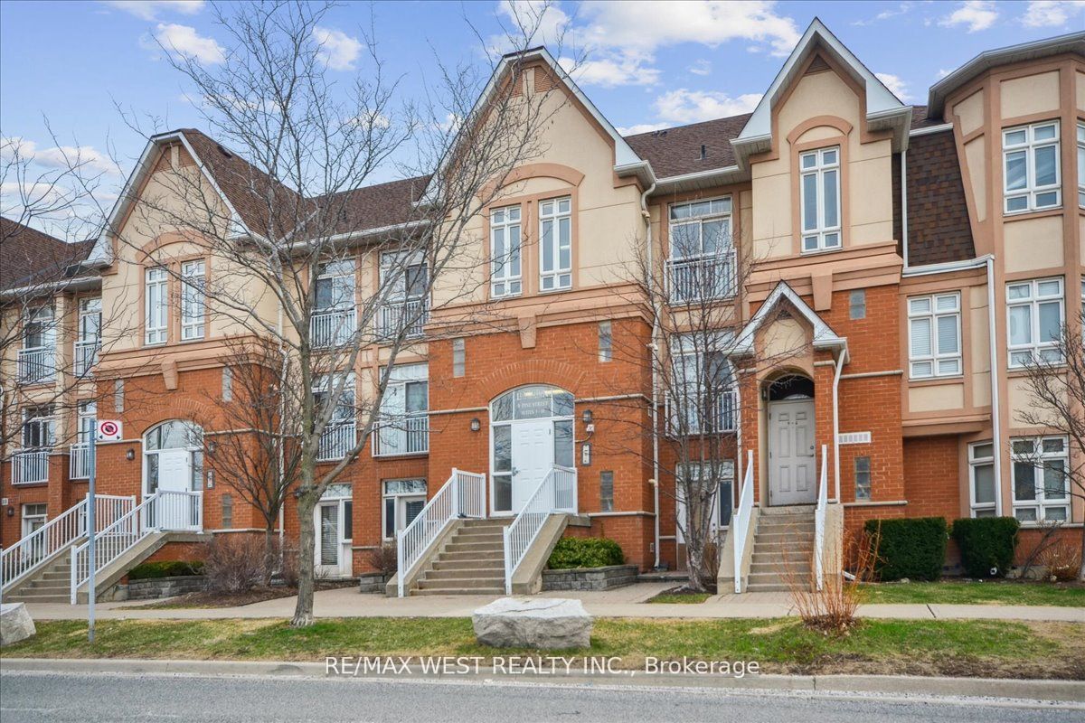 9 Pine Street 9 Property Photo 1