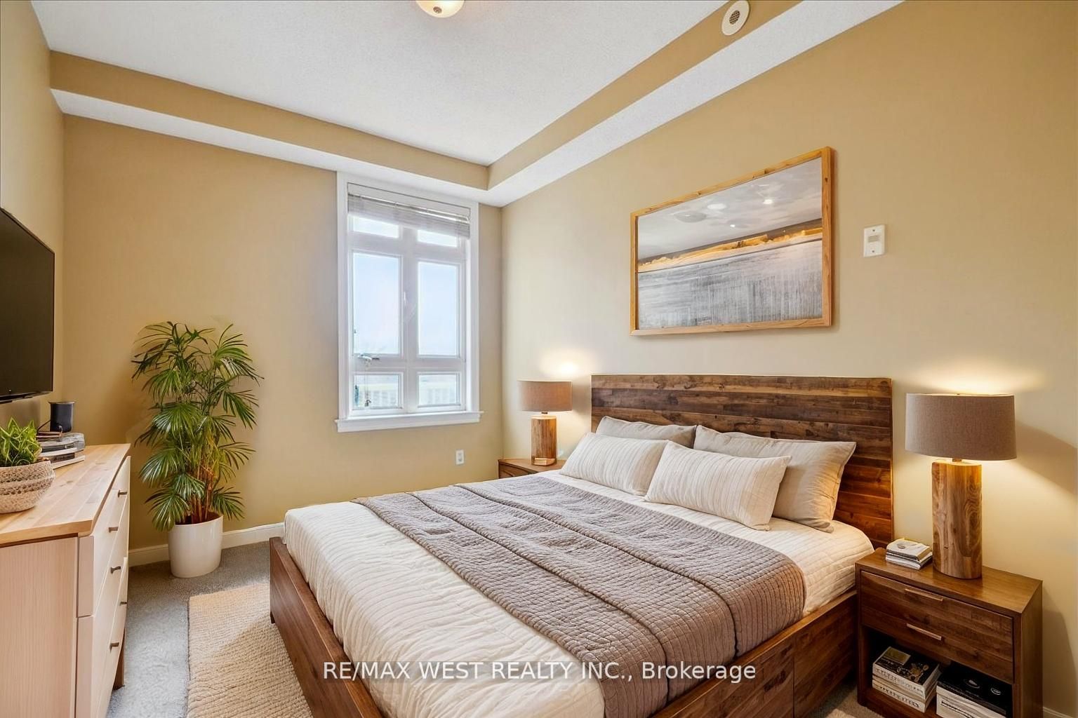 9 Pine Street 9 Property Photo 6