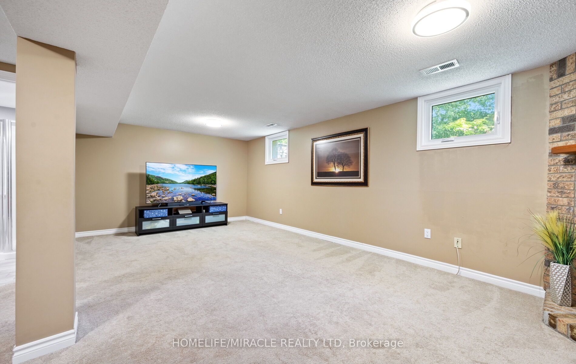 2438 Whittaker Drive Property Photo 34