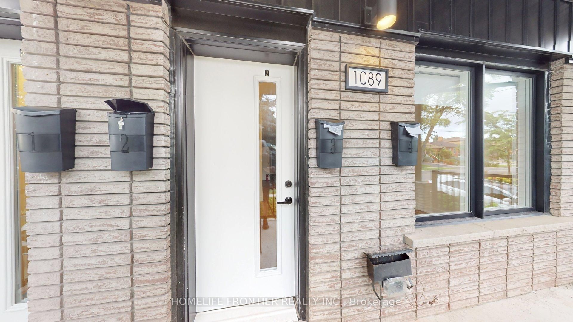 1089 Glencairn Avenue 2 (main) Property Photo 4