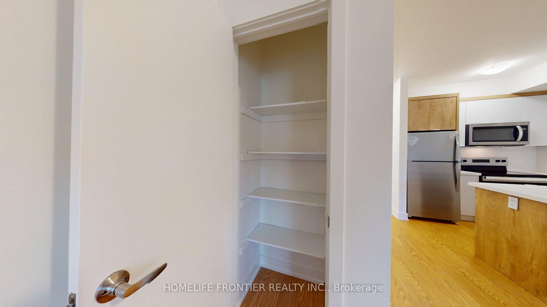 1089 Glencairn Avenue 2 (main) Property Photo 7