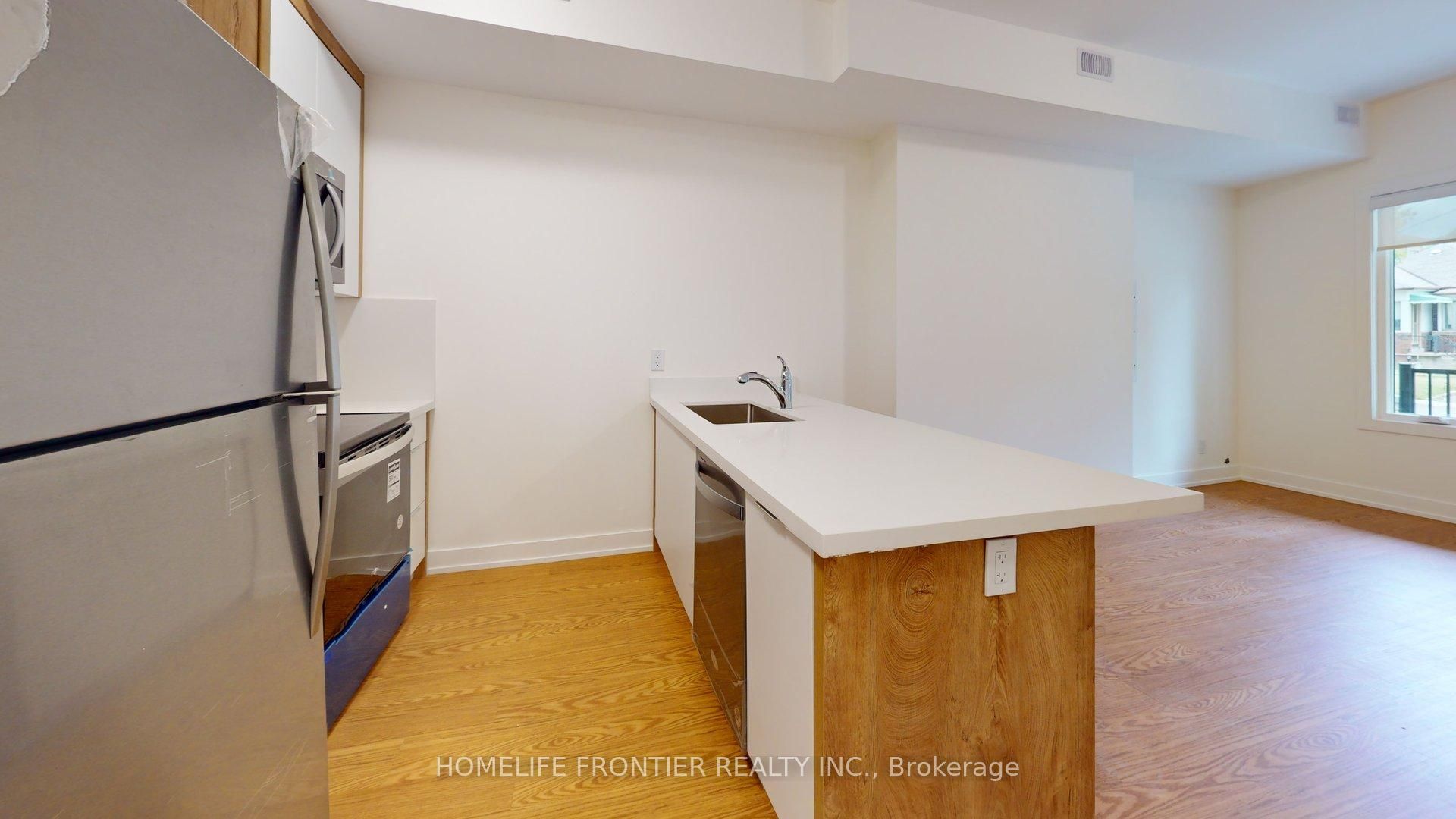 1089 Glencairn Avenue 2 (main) Property Photo 9