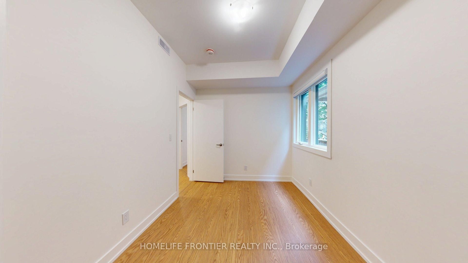 1089 Glencairn Avenue 2 (main) Property Photo 11