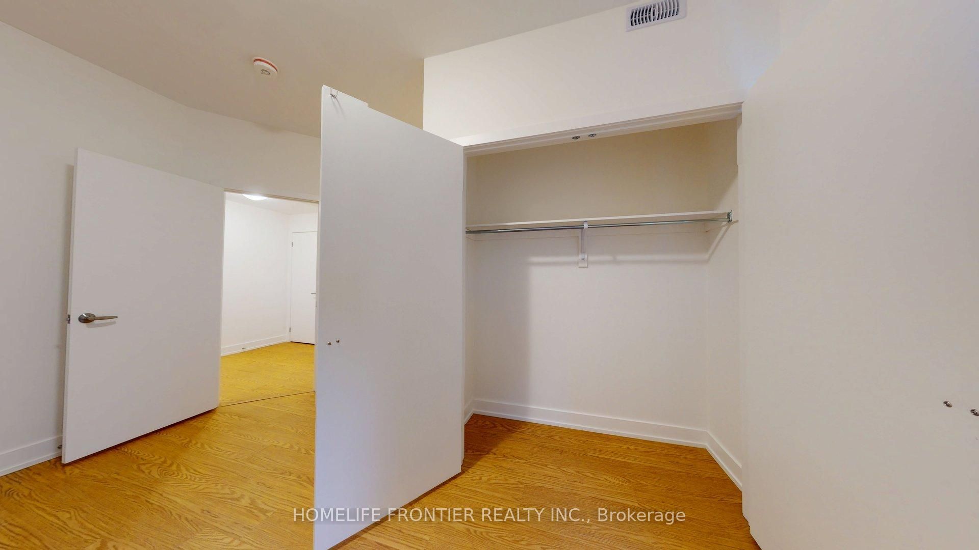 1089 Glencairn Avenue 2 (main) Property Photo 18