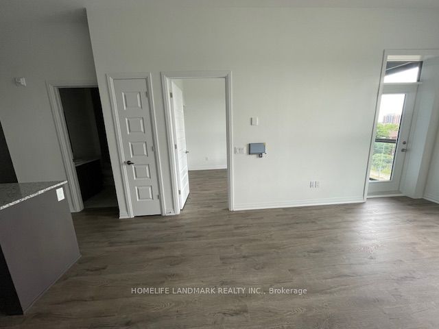 95 Dundas Street 411 Property Photo 3