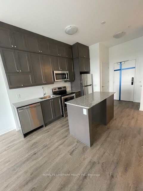 95 Dundas Street 411 Property Photo 11