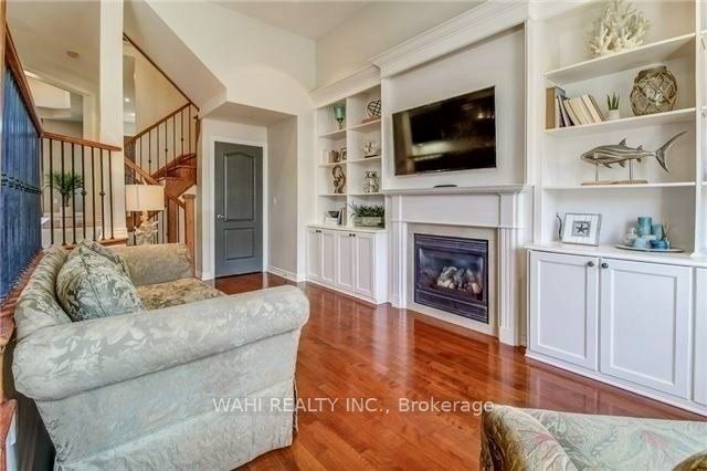 3403 Eglinton Avenue W Property Photo 8