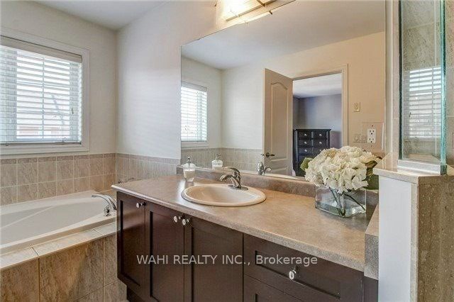 3403 Eglinton Avenue W Property Photo 12