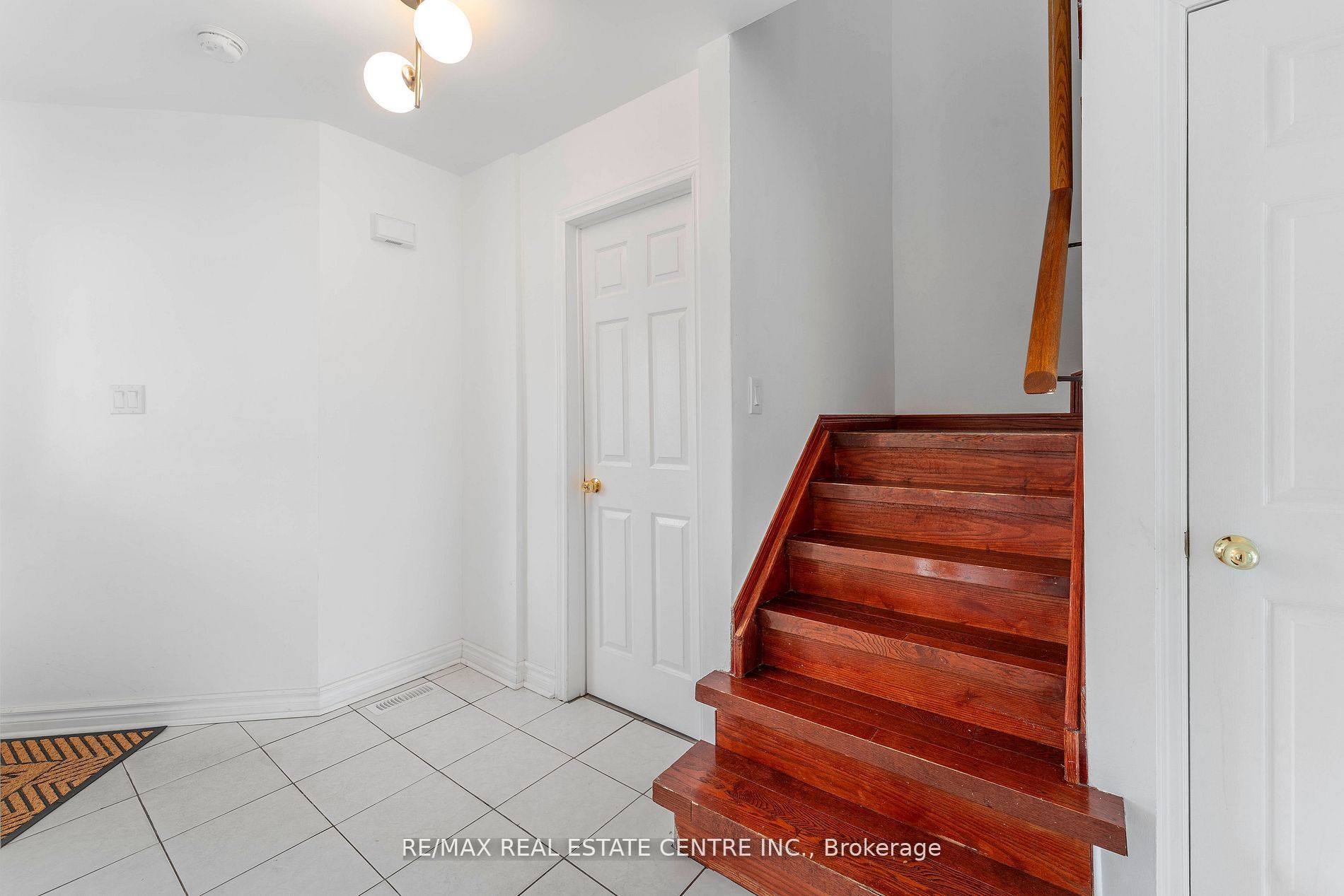 115 Ecclestone Drive Property Photo 13