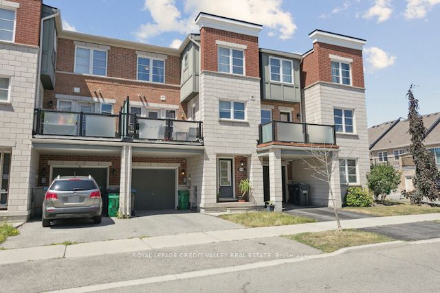 118 Baycliffe Crescent Property Photo 1