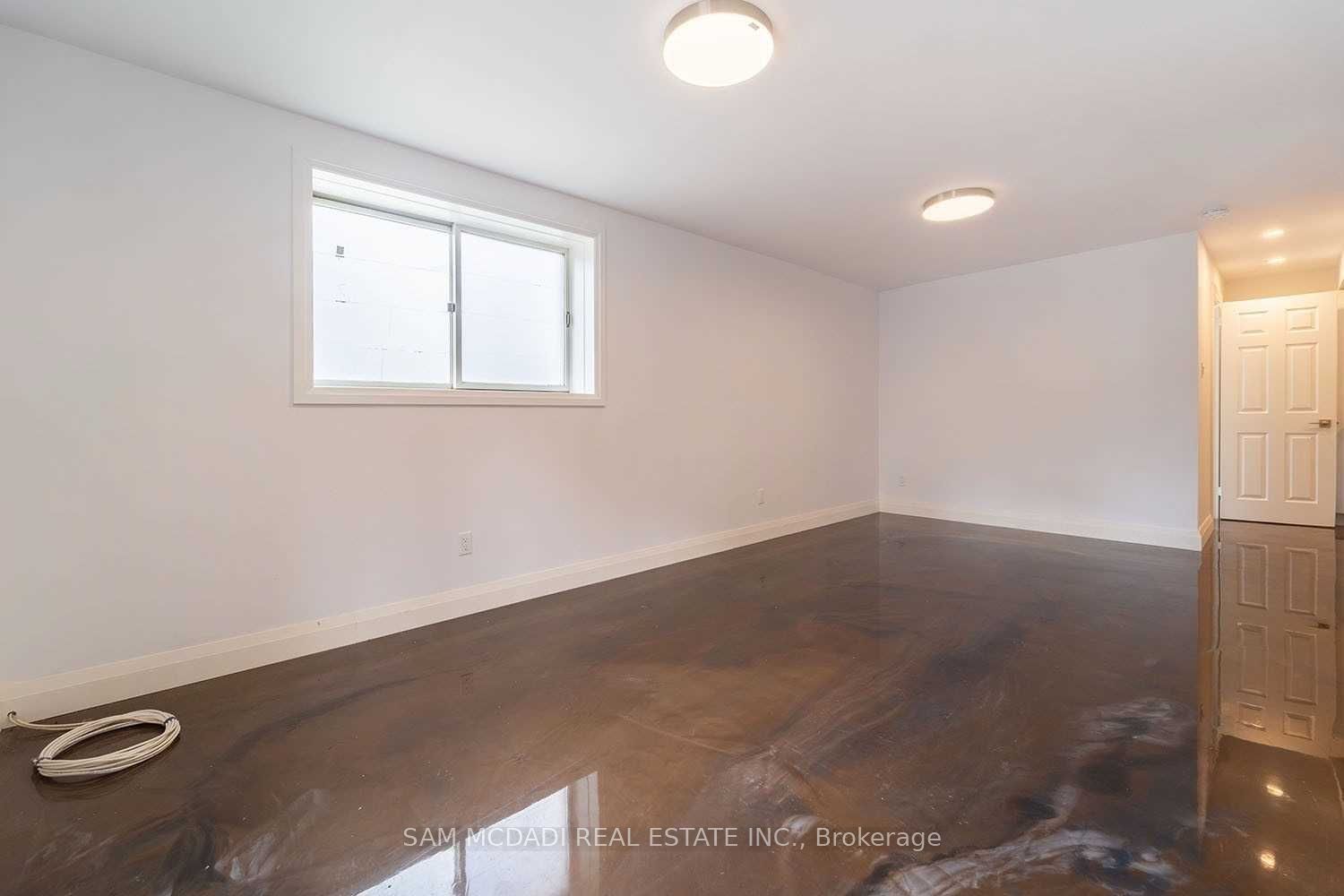14011 Trafalgar Road Apt A Property Photo 5