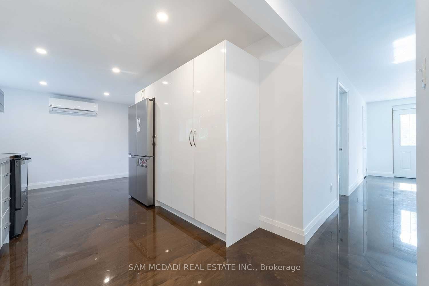 14011 Trafalgar Road Apt A Property Photo 6