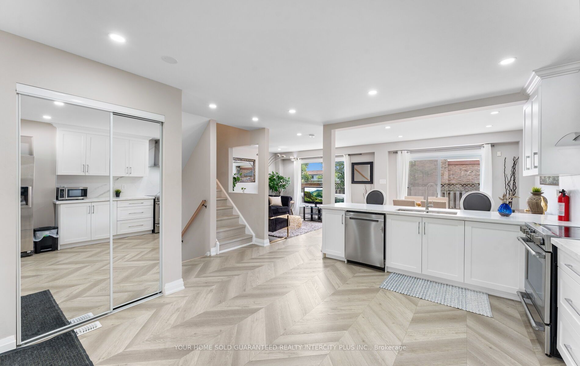 4 Borden Hill Court Property Photo 8