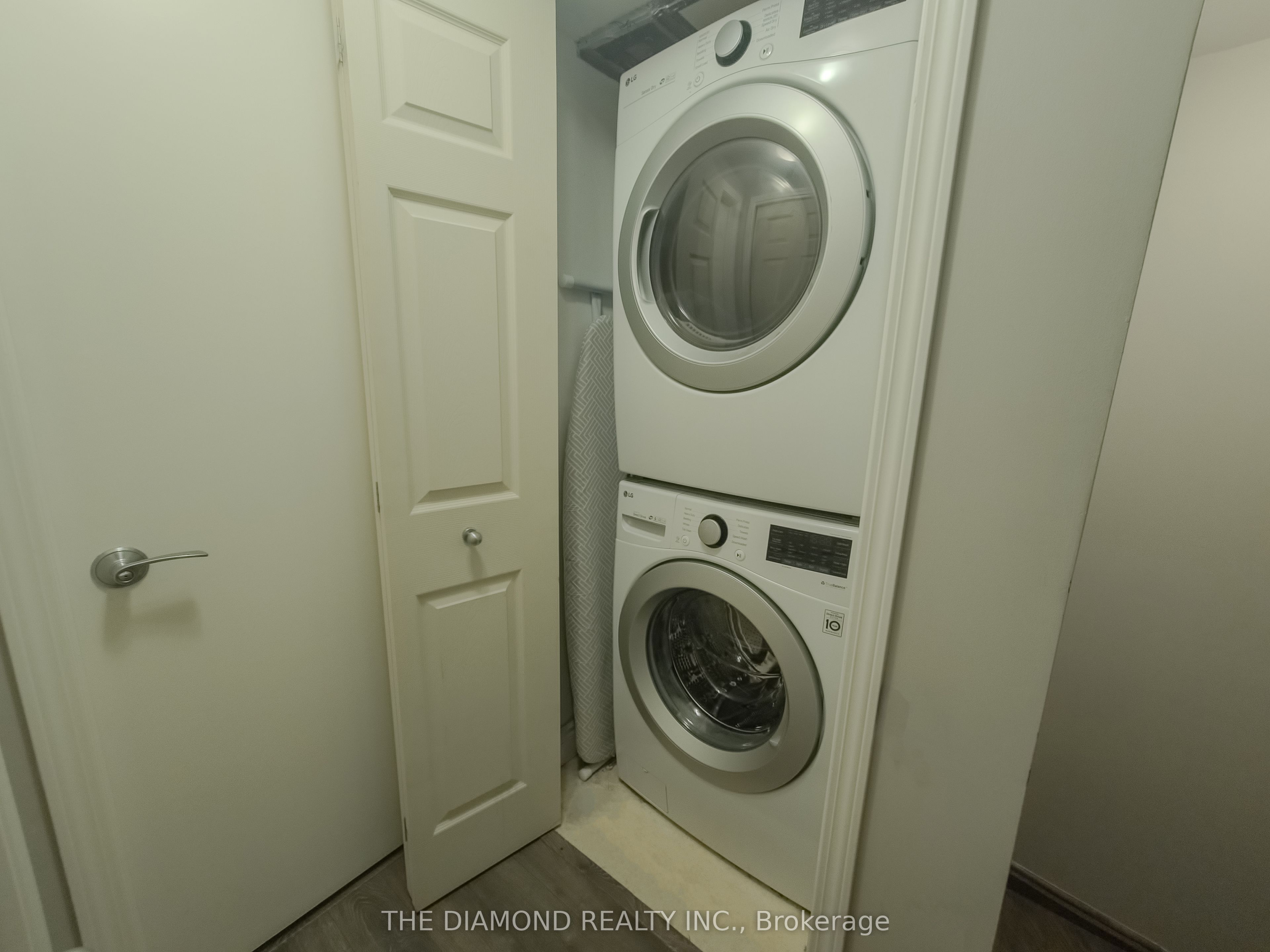 25 Richgrove Drive 106 Property Photo 25