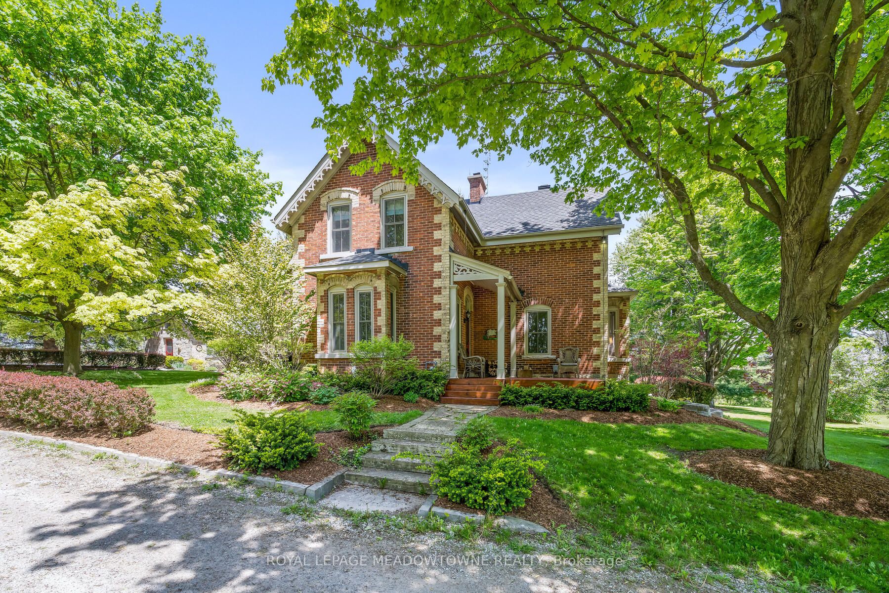 10319 15 Side Road Property Photo 3