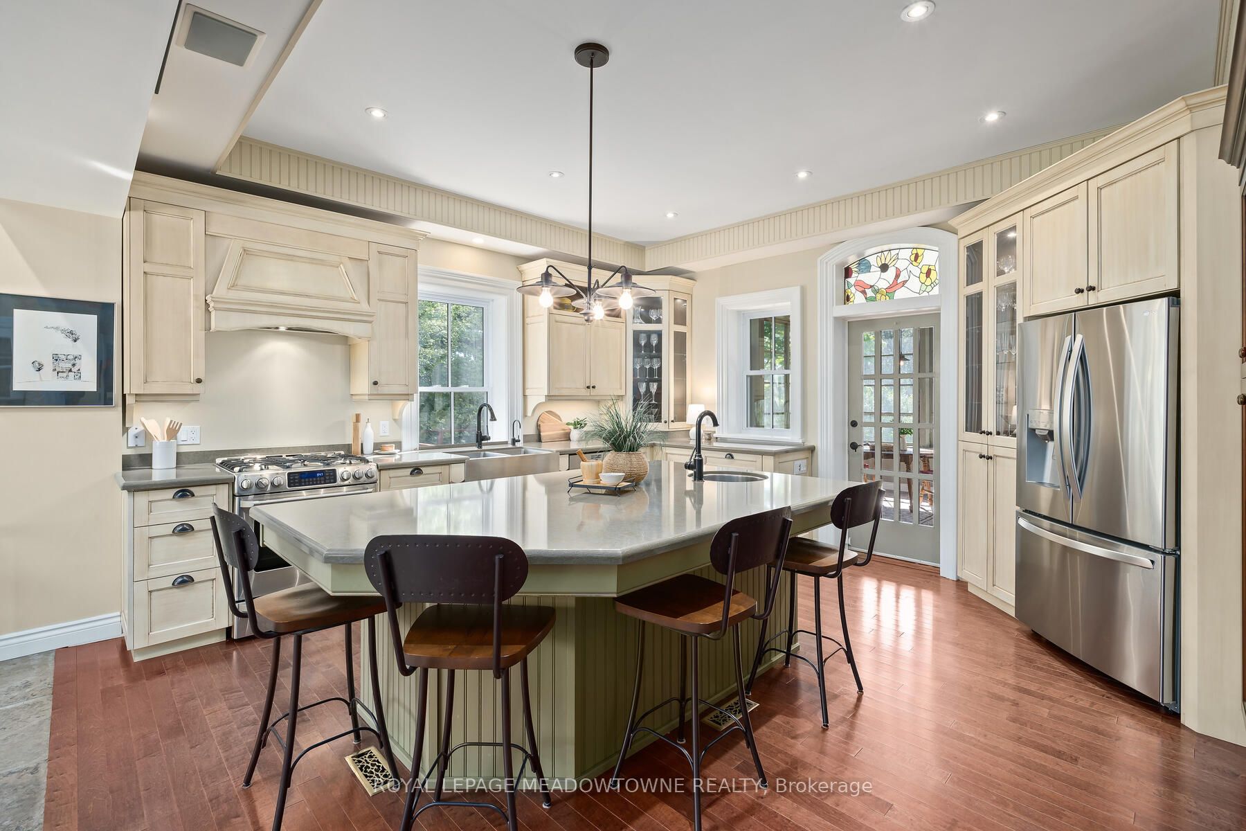 10319 15 Side Road Property Photo 11