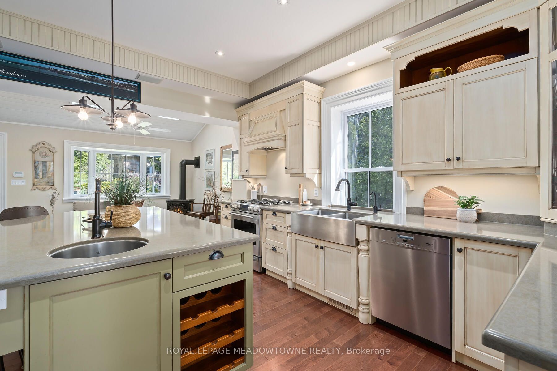 10319 15 Side Road Property Photo 15