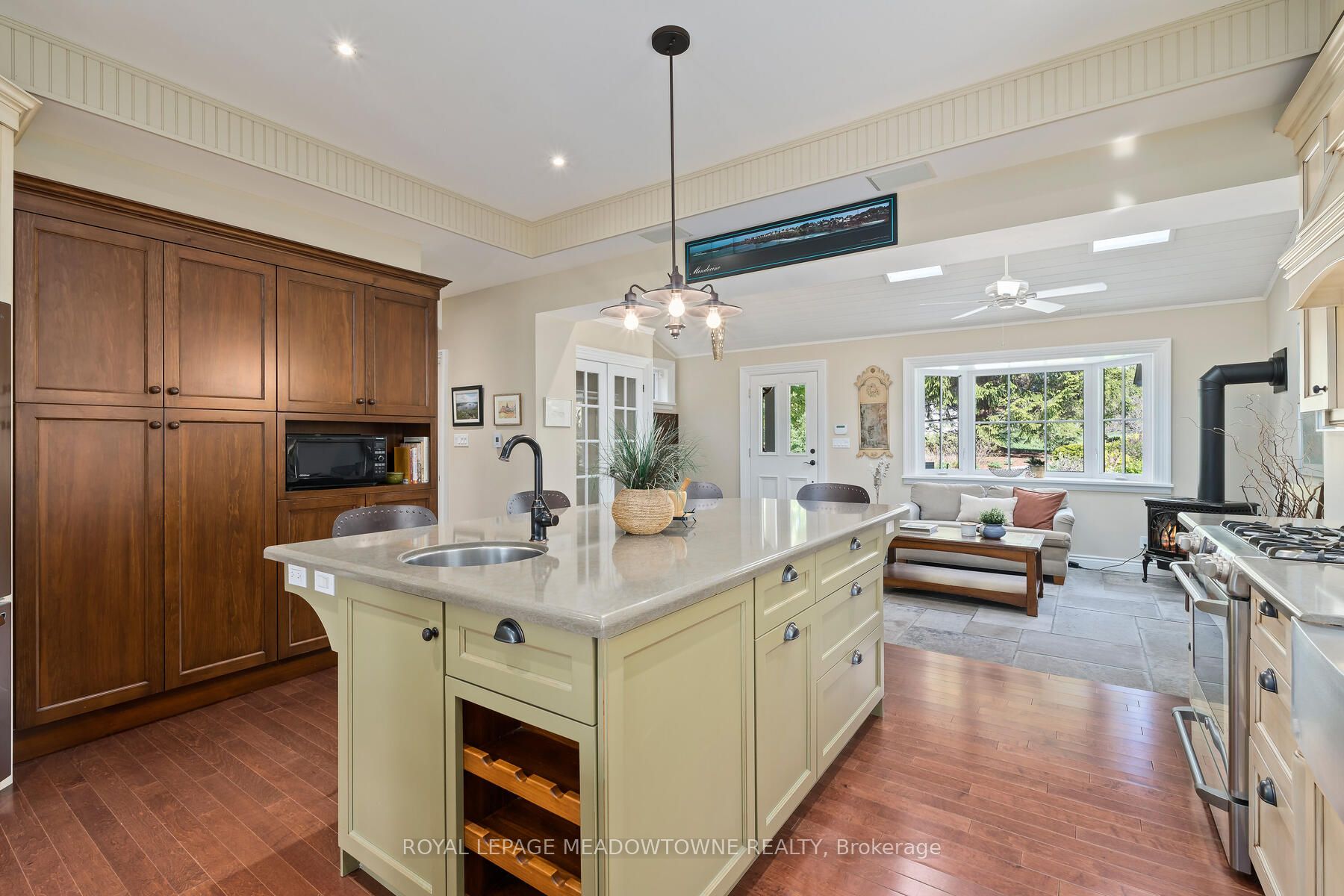 10319 15 Side Road Property Photo 16