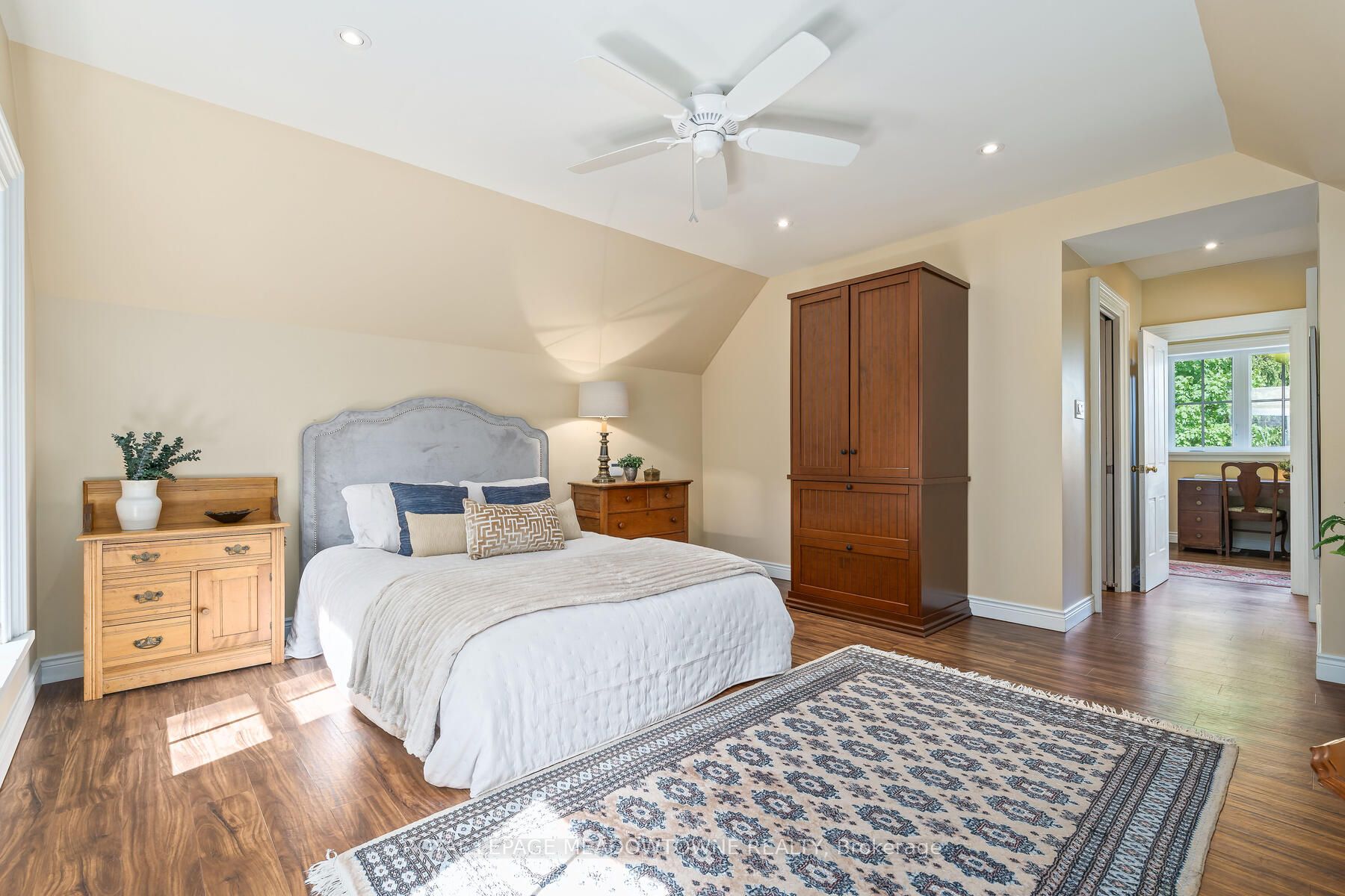 10319 15 Side Road Property Photo 26