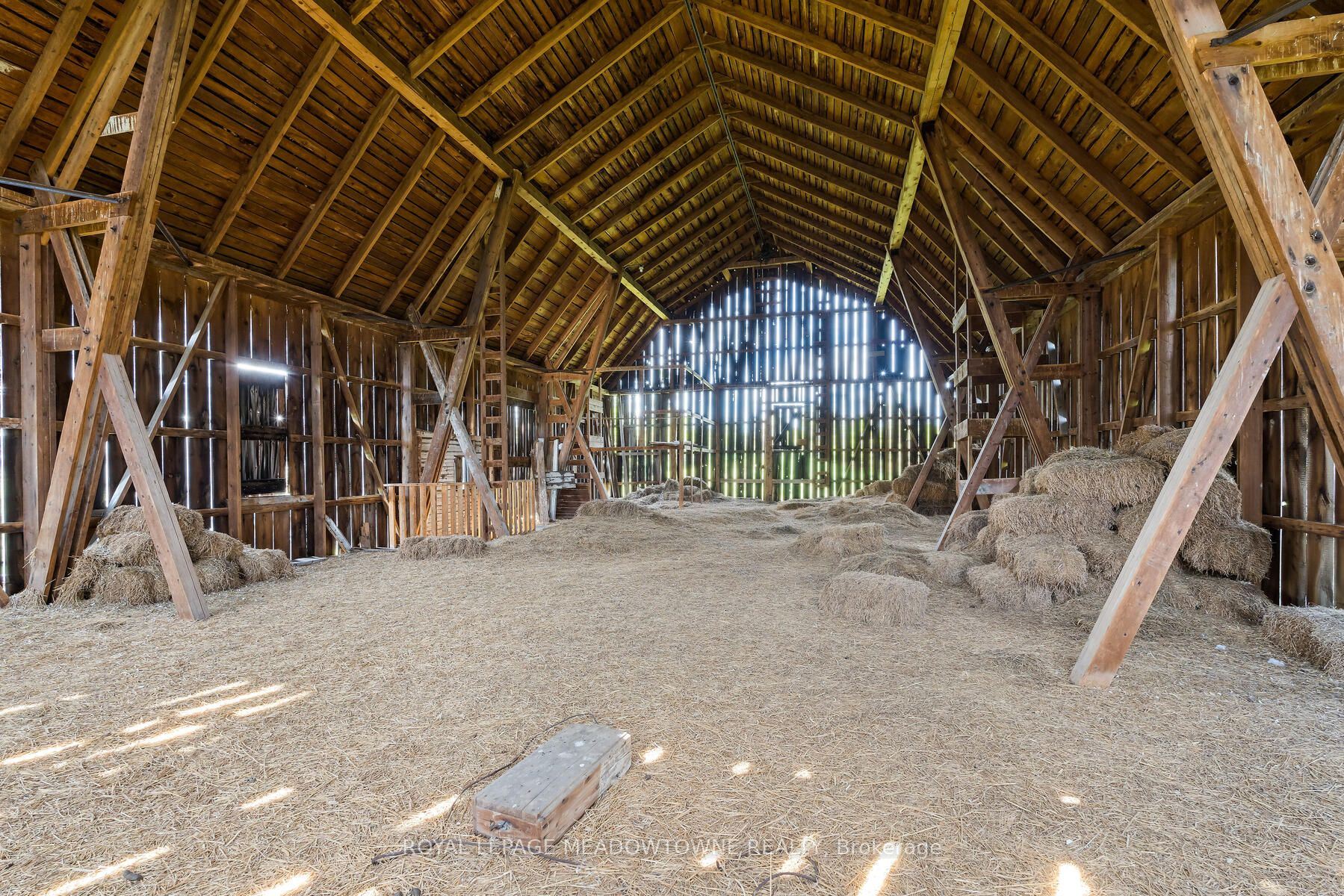 10319 15 Side Road Property Photo 42