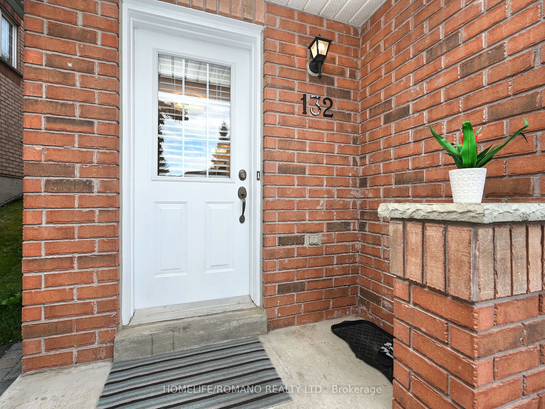 3030 Breakwater Court 132 Property Photo 4