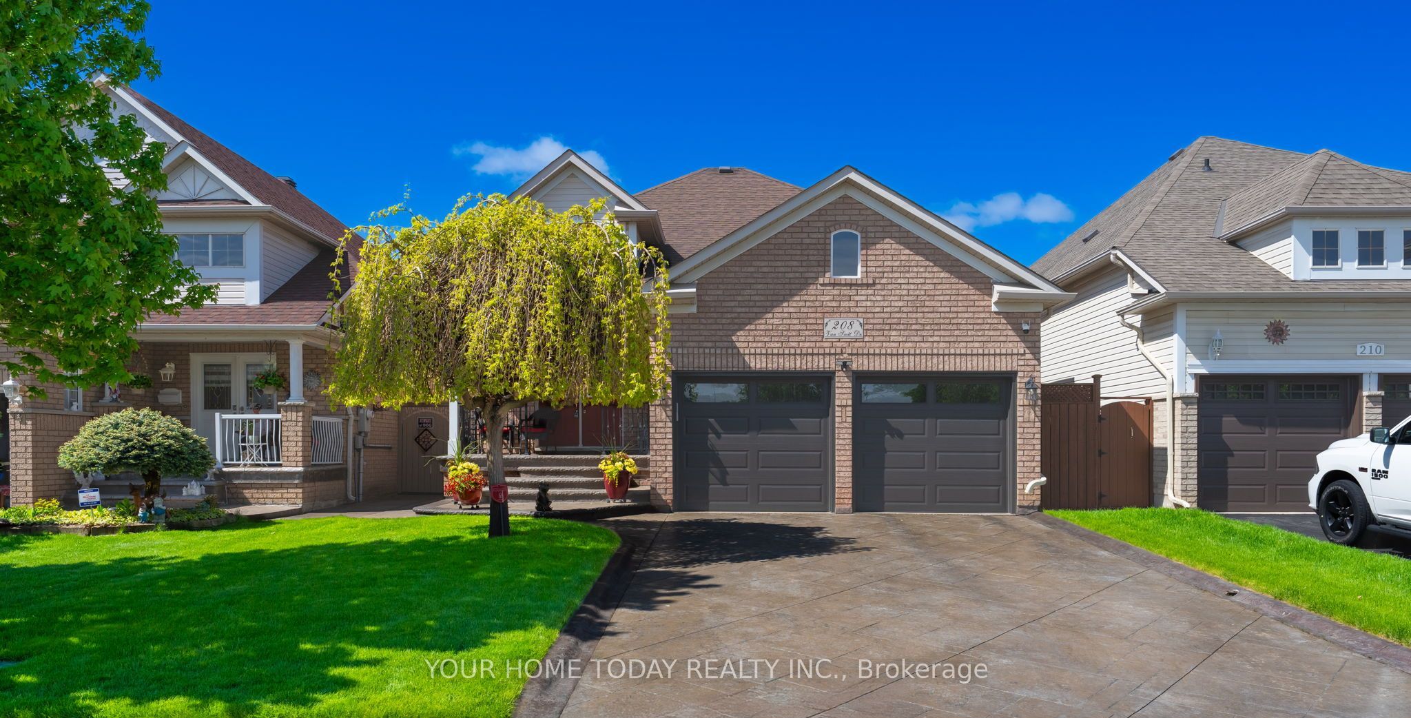 208 Van Scott Drive Property Photo 1