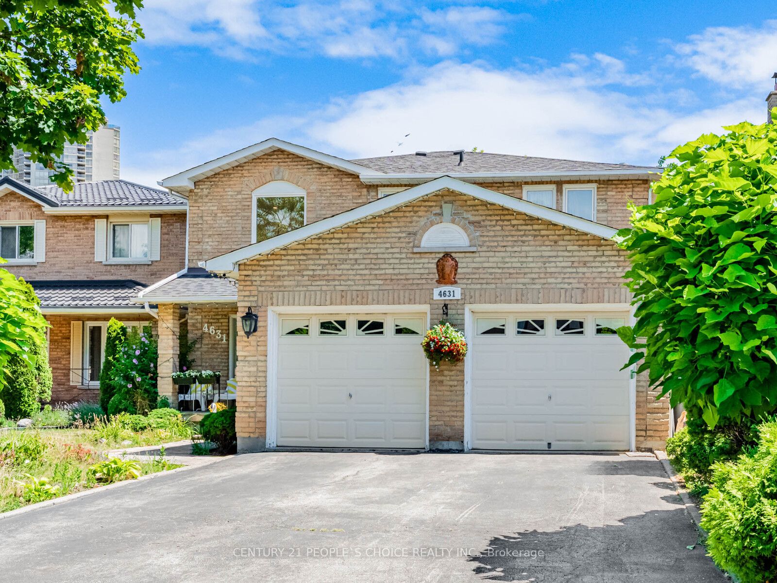 4631 Dunedin Crescent Property Photo 1