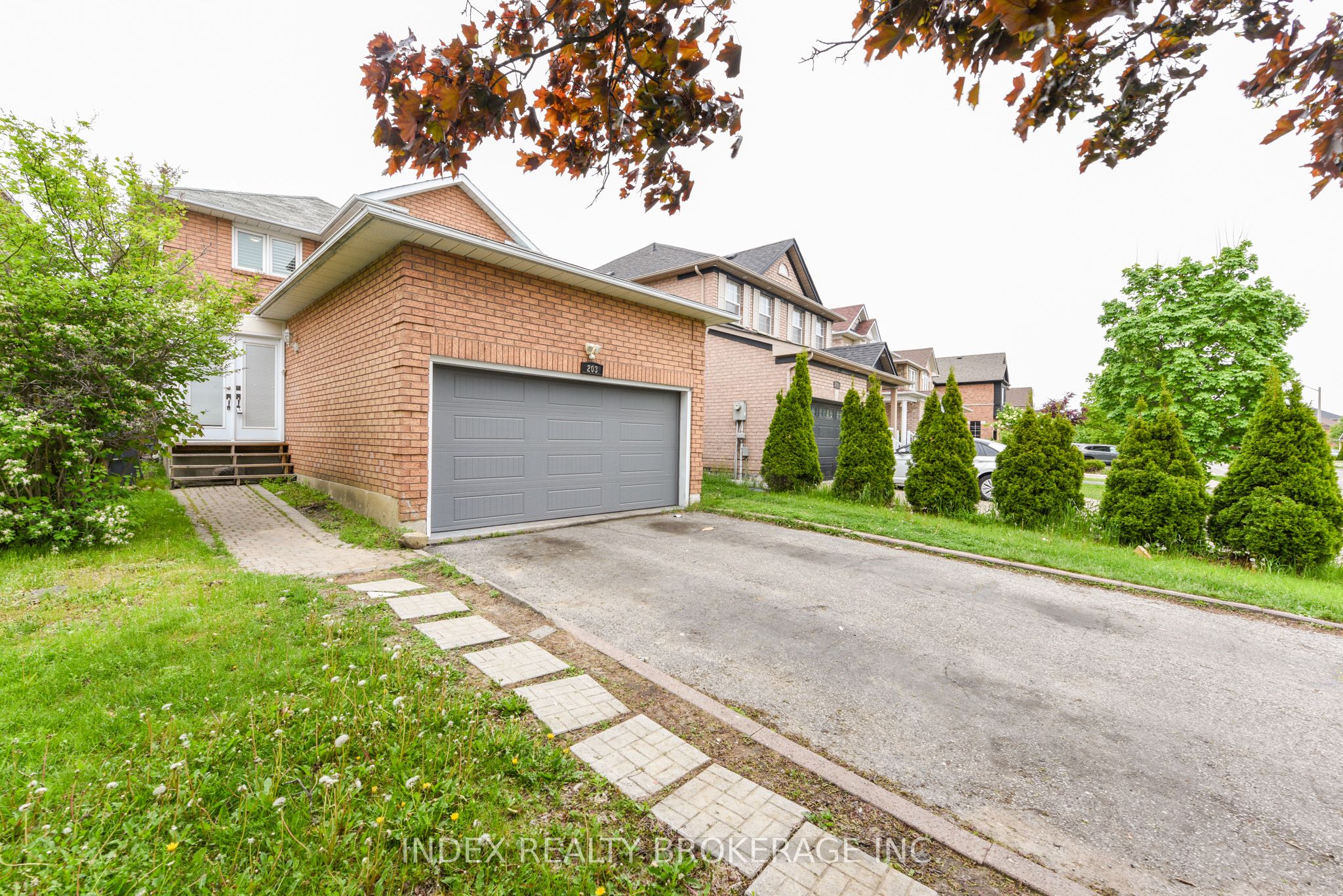 203 Richvale Drive S Property Photo 1