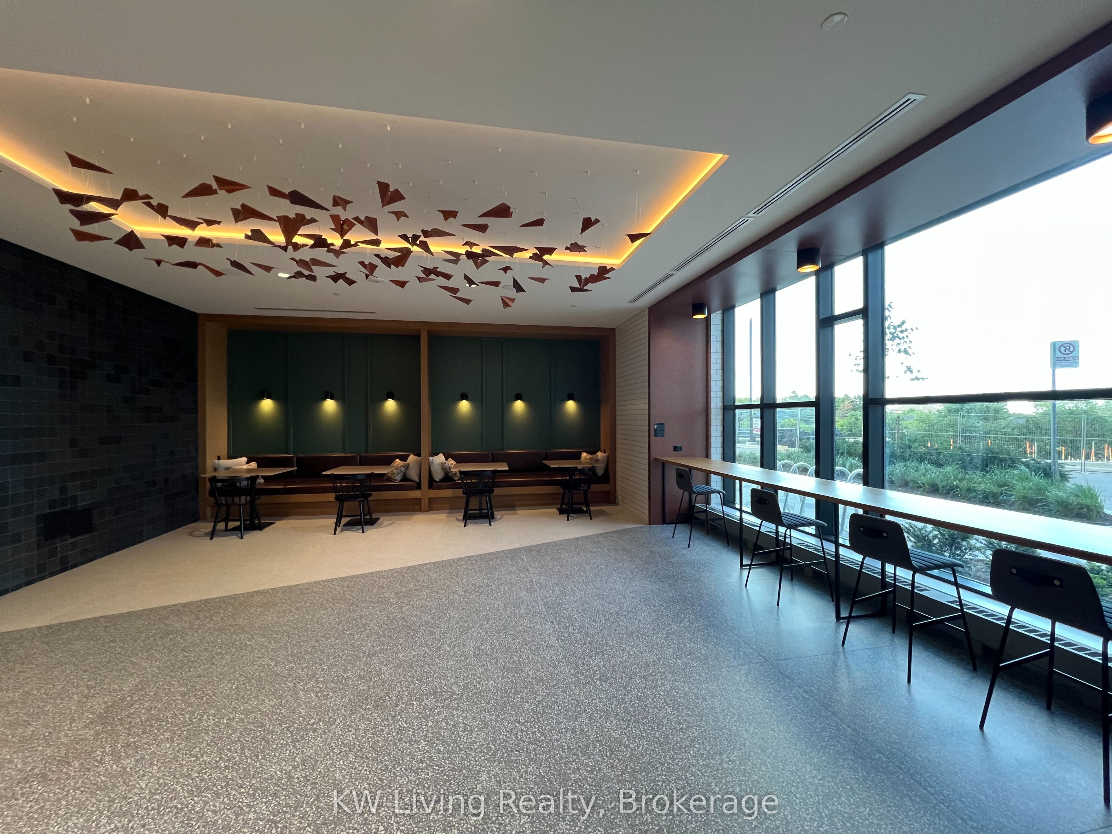 2495 Eglinton Avenue W 1509 Property Photo 2