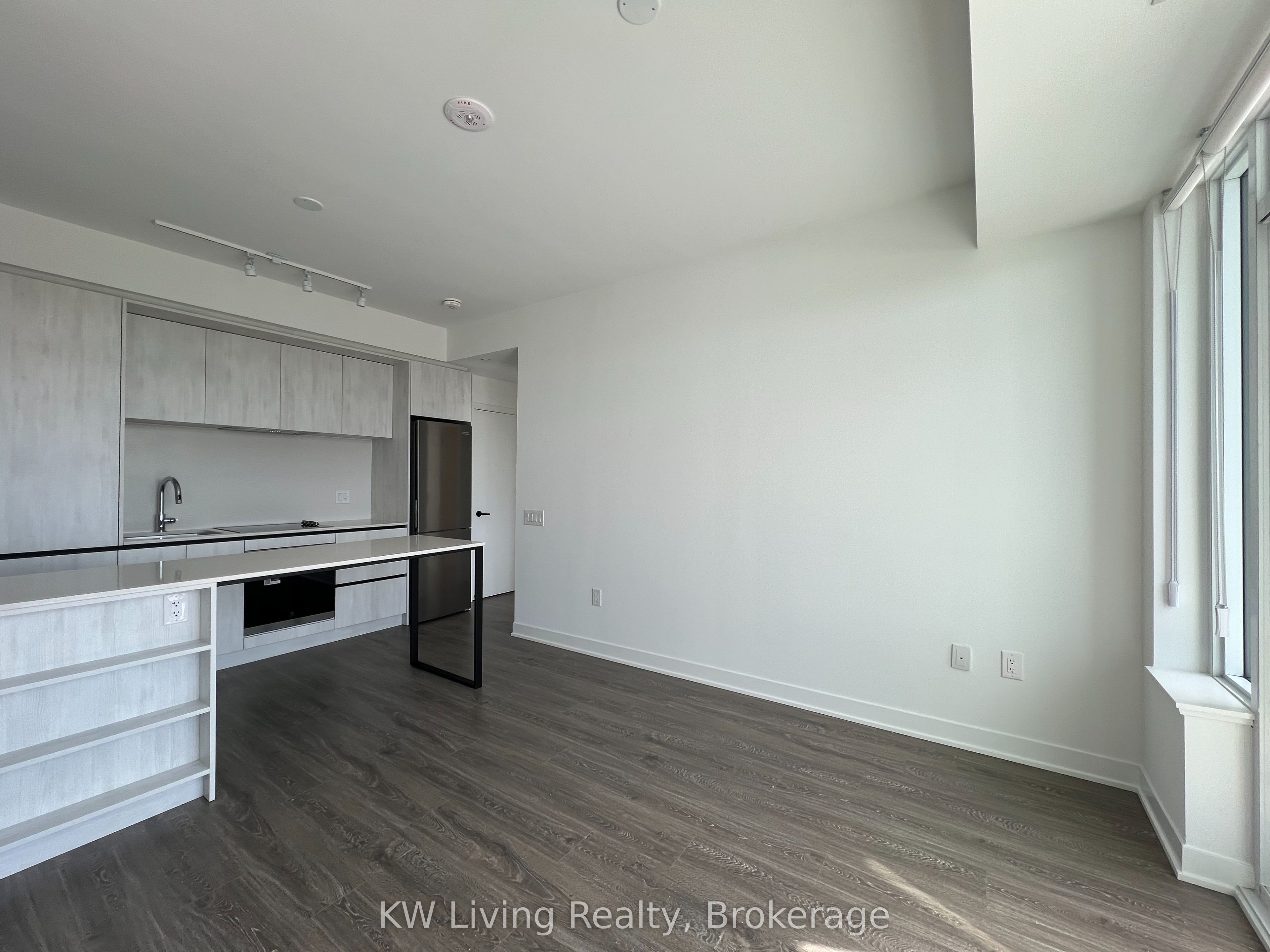 2495 Eglinton Avenue W 1509 Property Photo 5