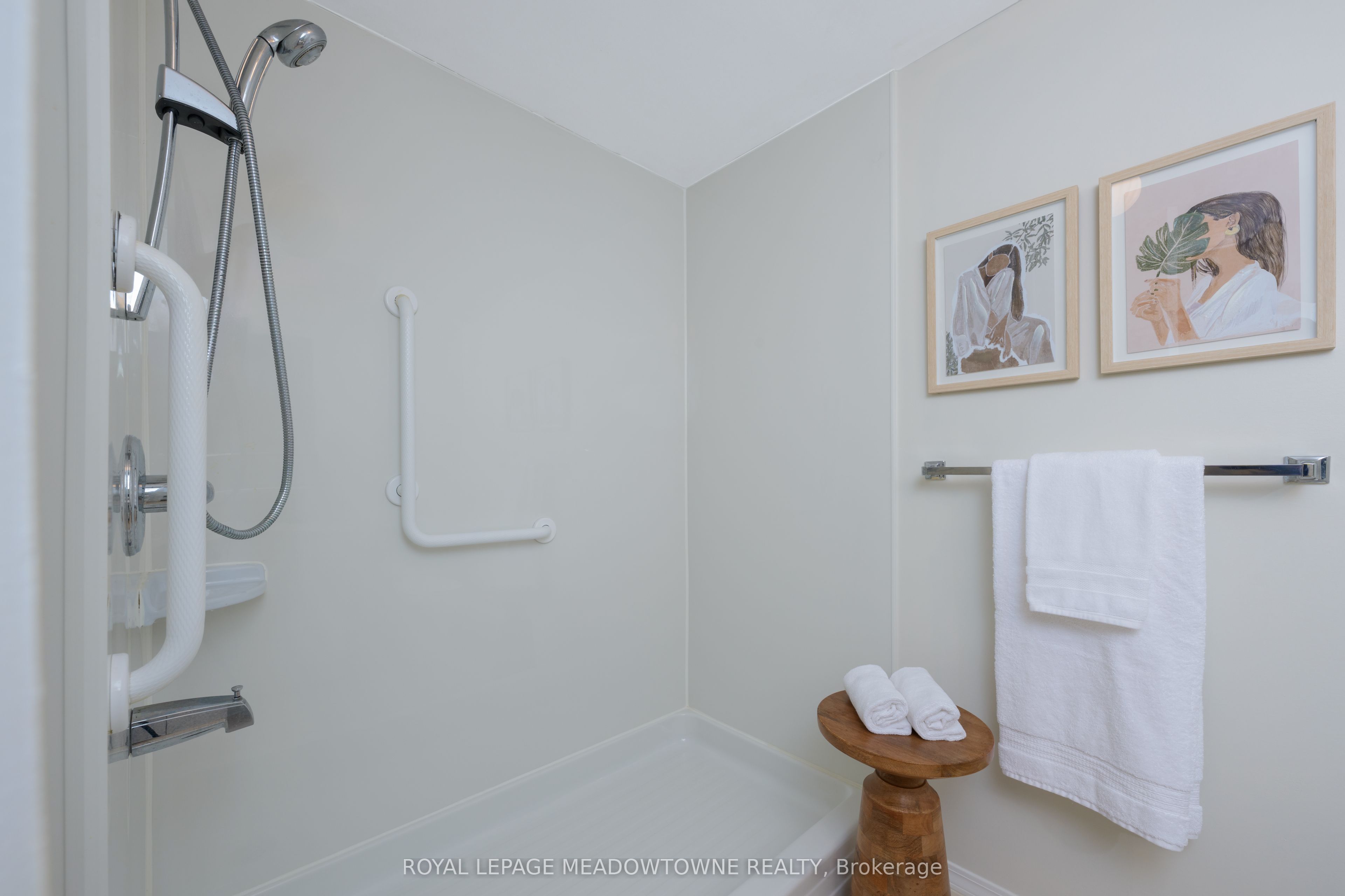 26 Hall Road 302 Property Photo 32