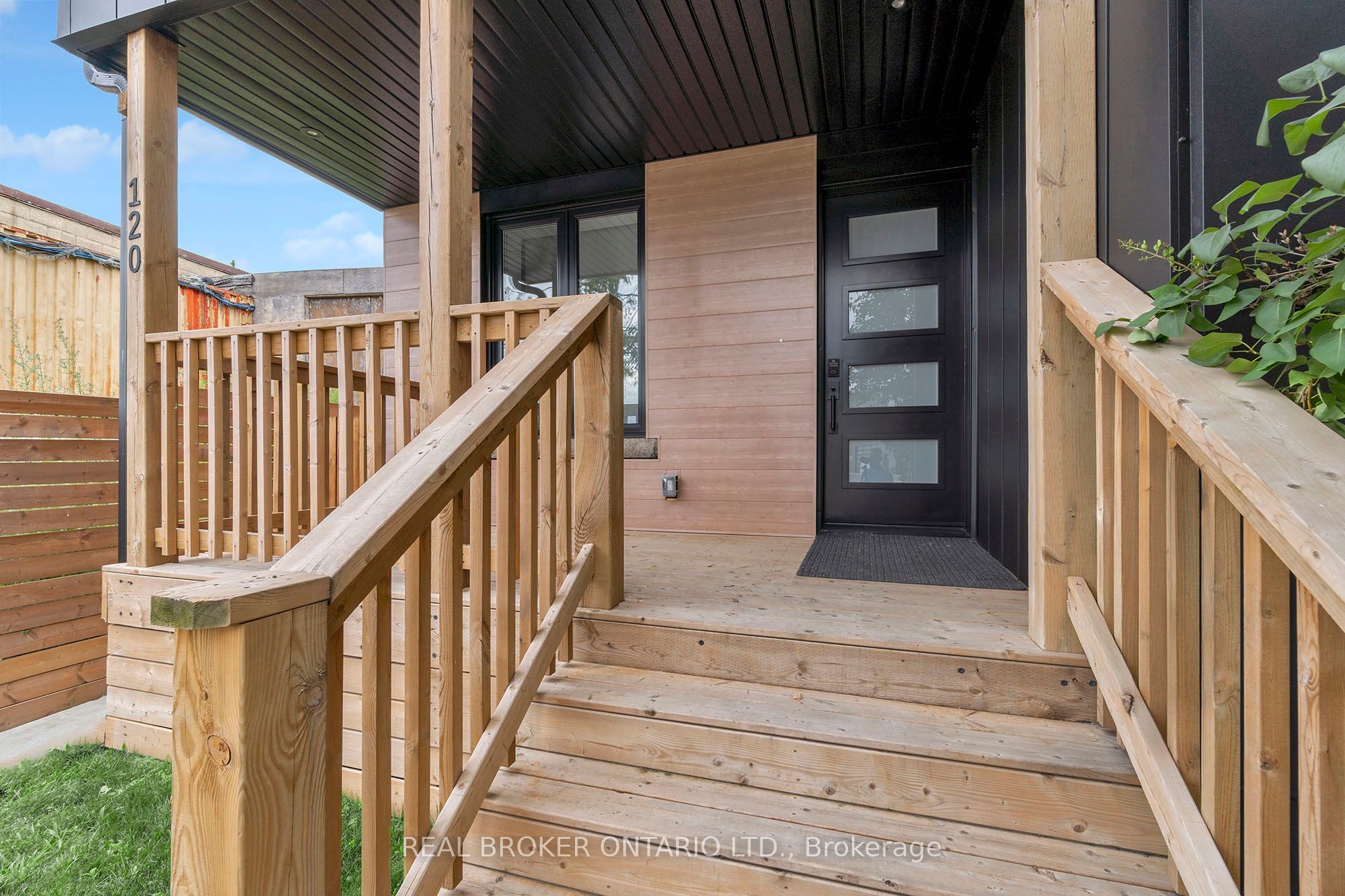 120 Wiltshire Avenue Property Photo 2