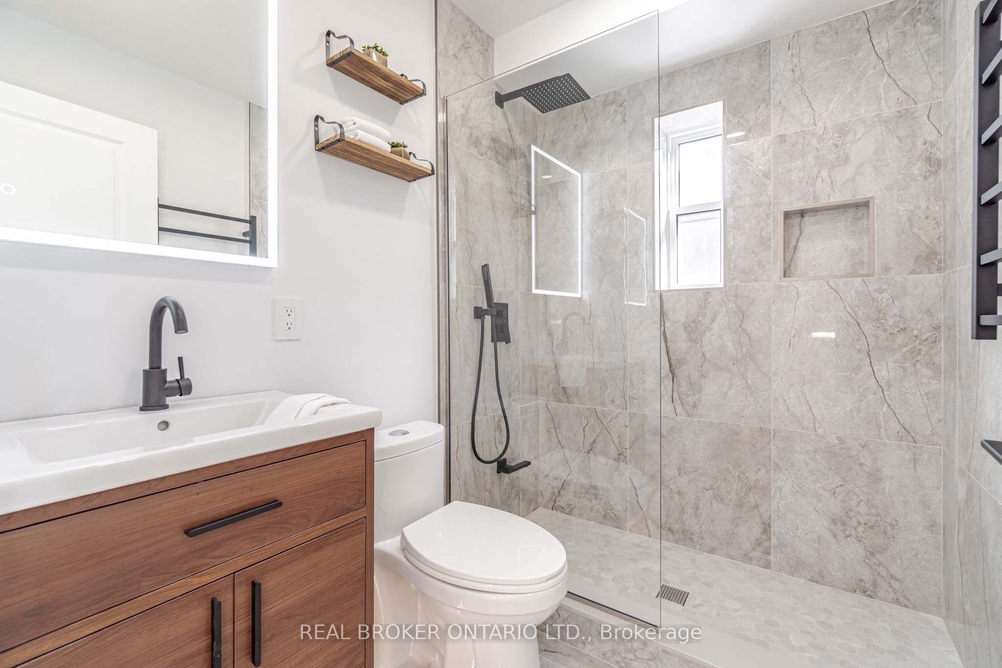 120 Wiltshire Avenue Property Photo 17