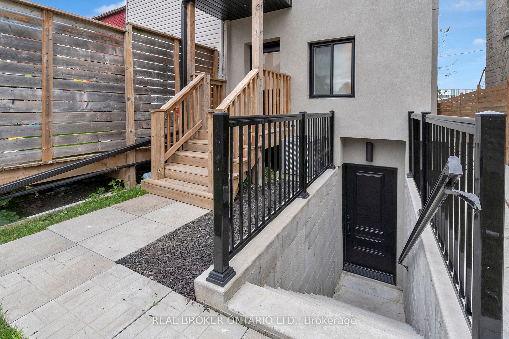 120 Wiltshire Avenue Property Photo 29