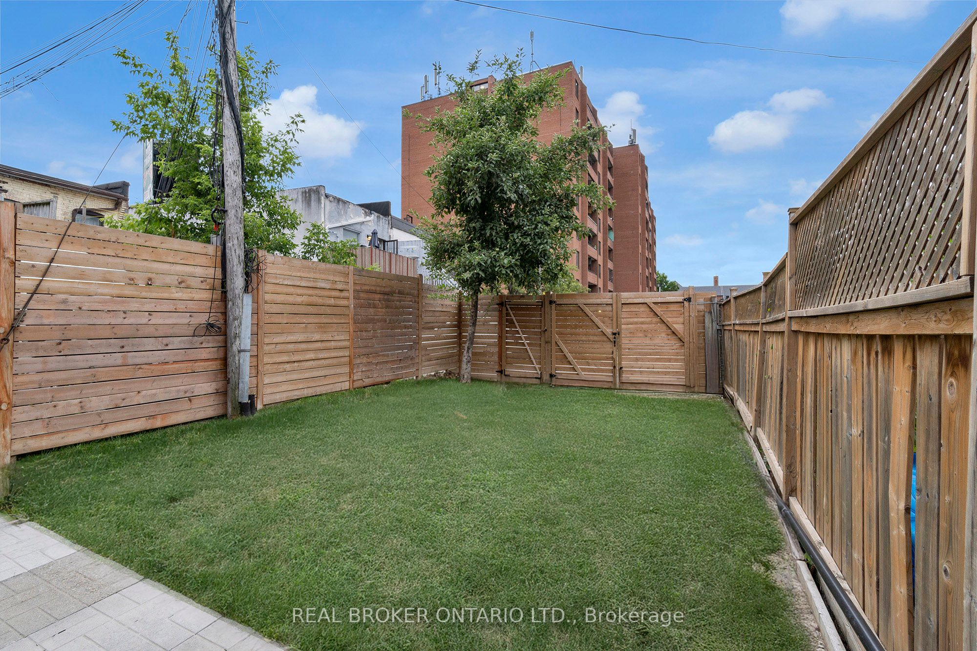 120 Wiltshire Avenue Property Photo 31