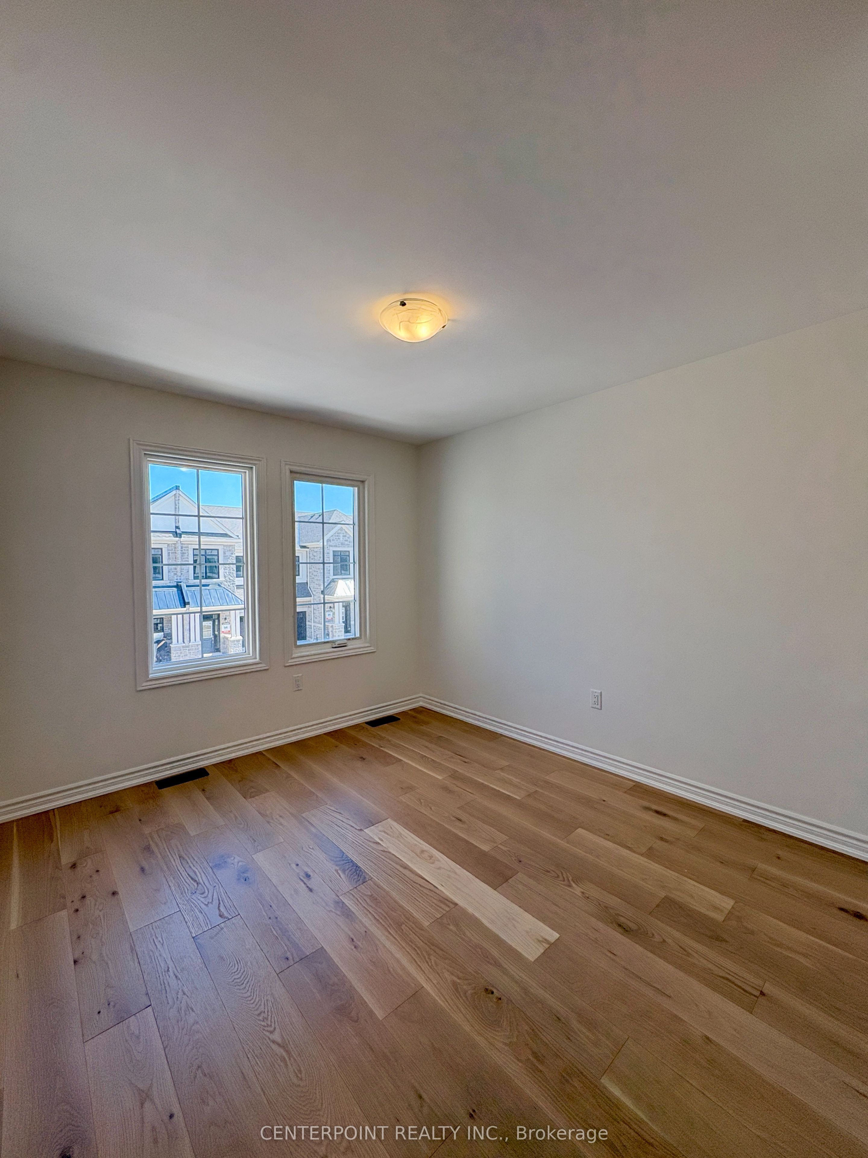 3084 Harvard Gardens Property Photo 9