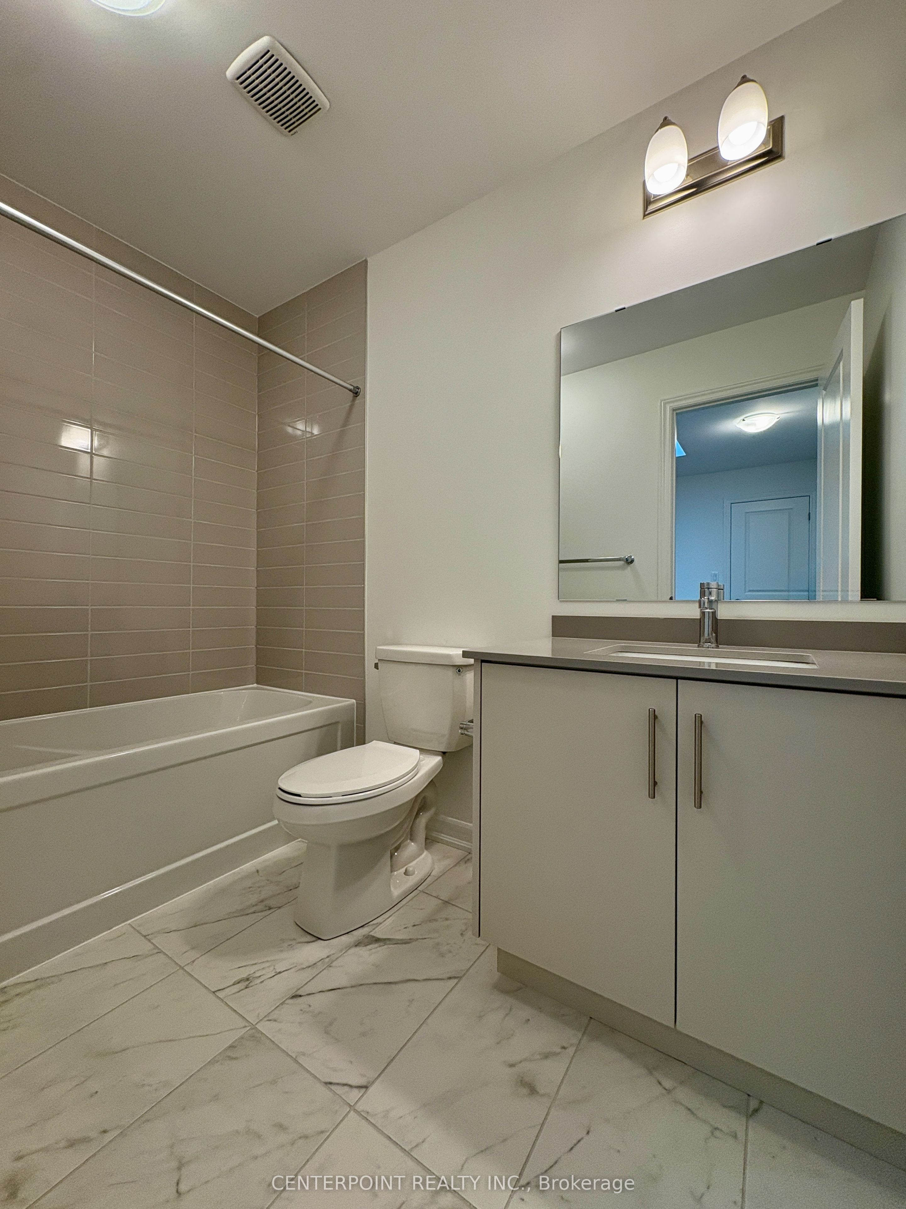 3084 Harvard Gardens Property Photo 13