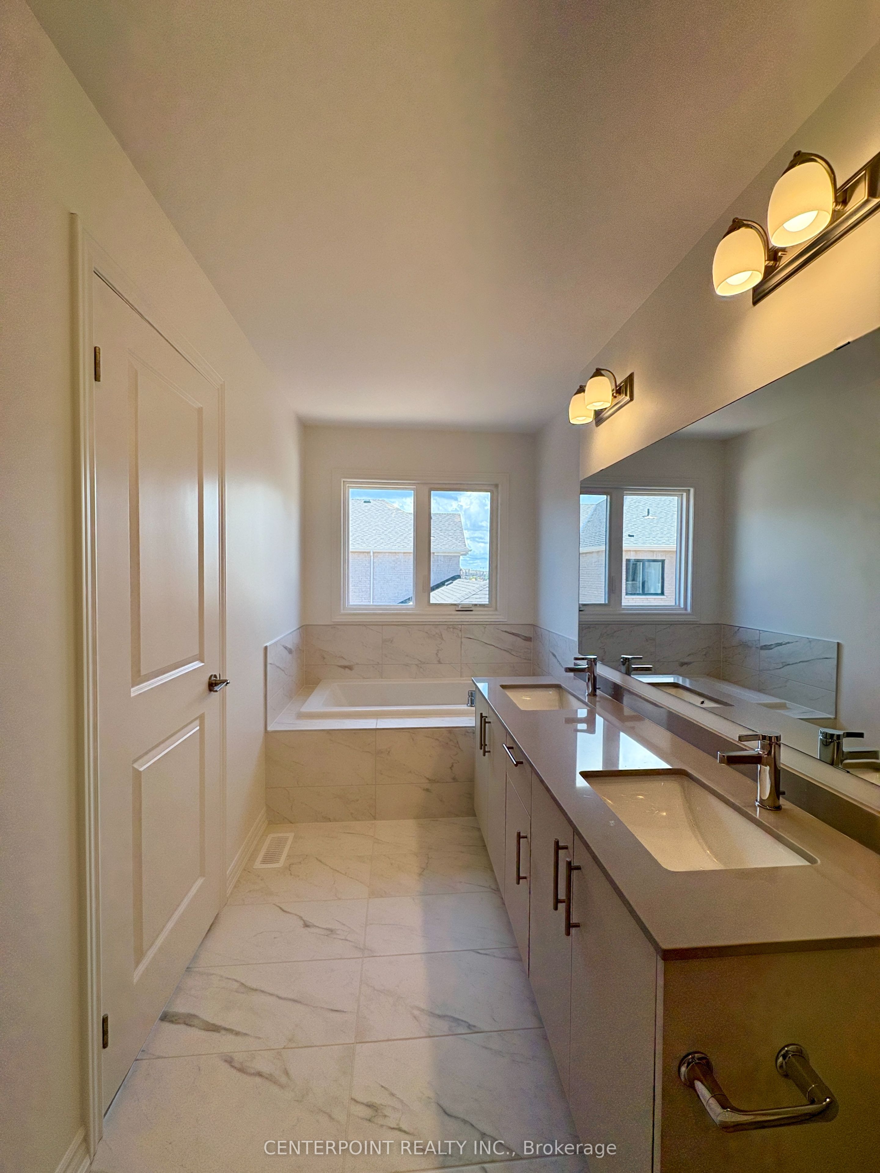 3084 Harvard Gardens Property Photo 16