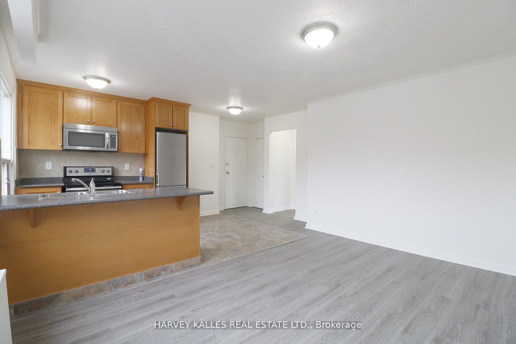 500 Gilbert Avenue 209 Property Photo 3