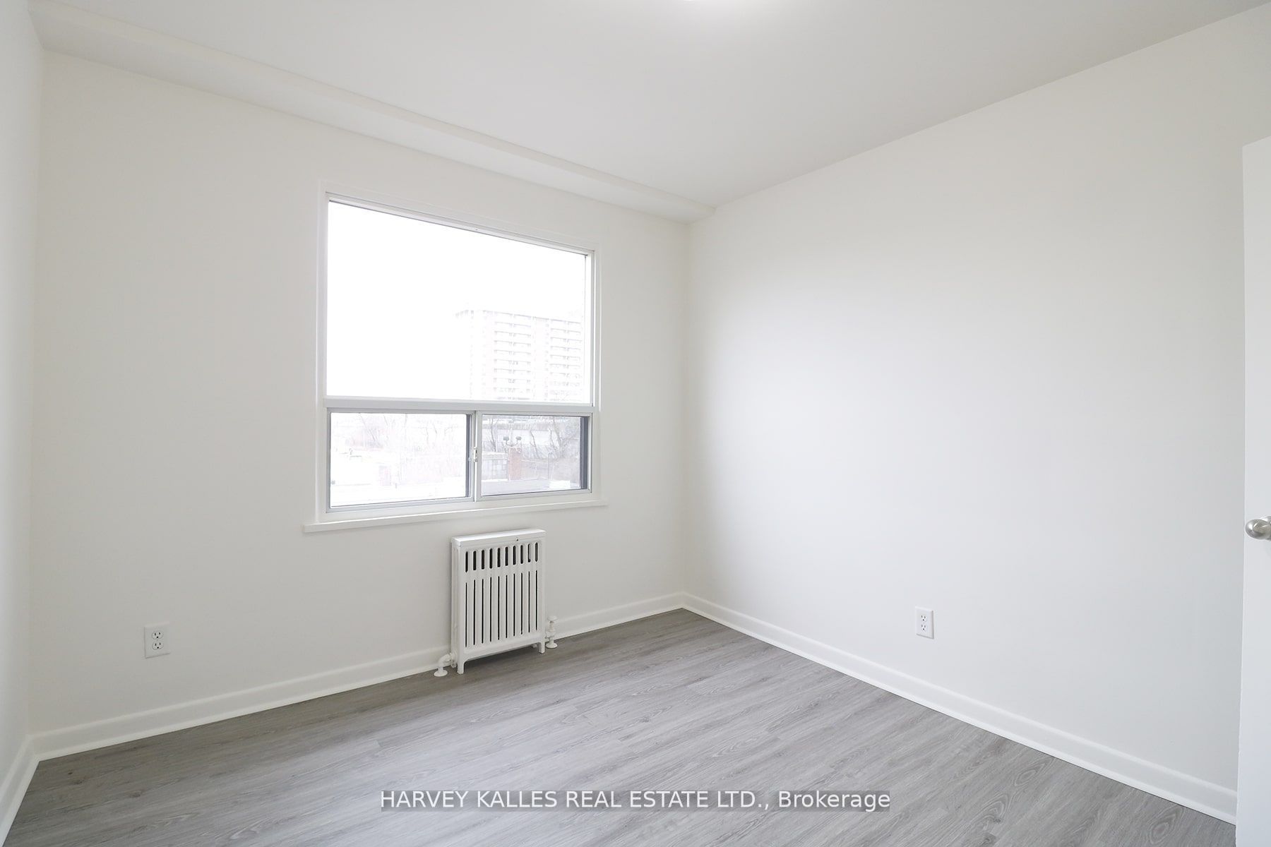 500 Gilbert Avenue 209 Property Photo 8