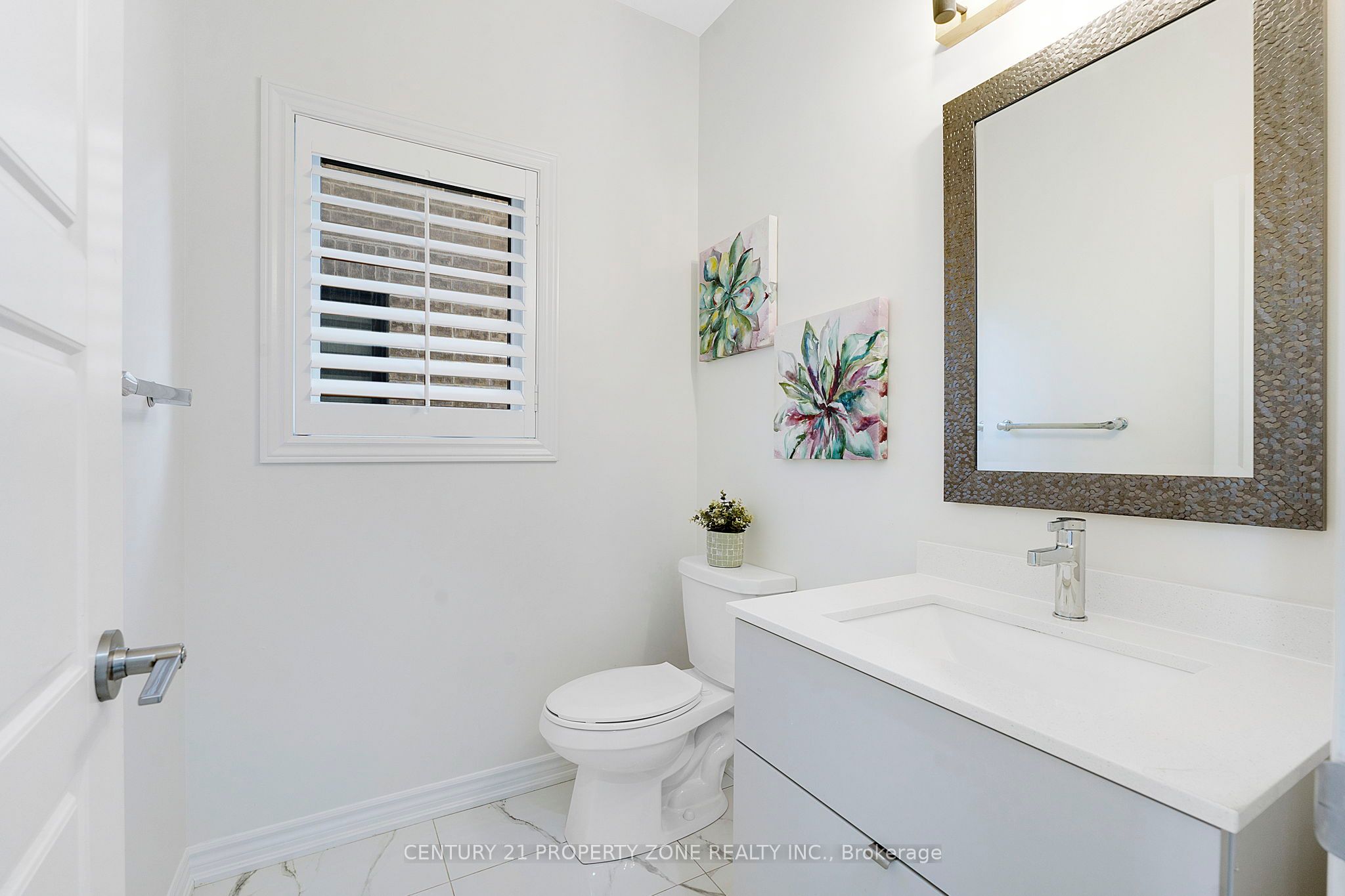 458 Bergamot Avenue Property Photo 9