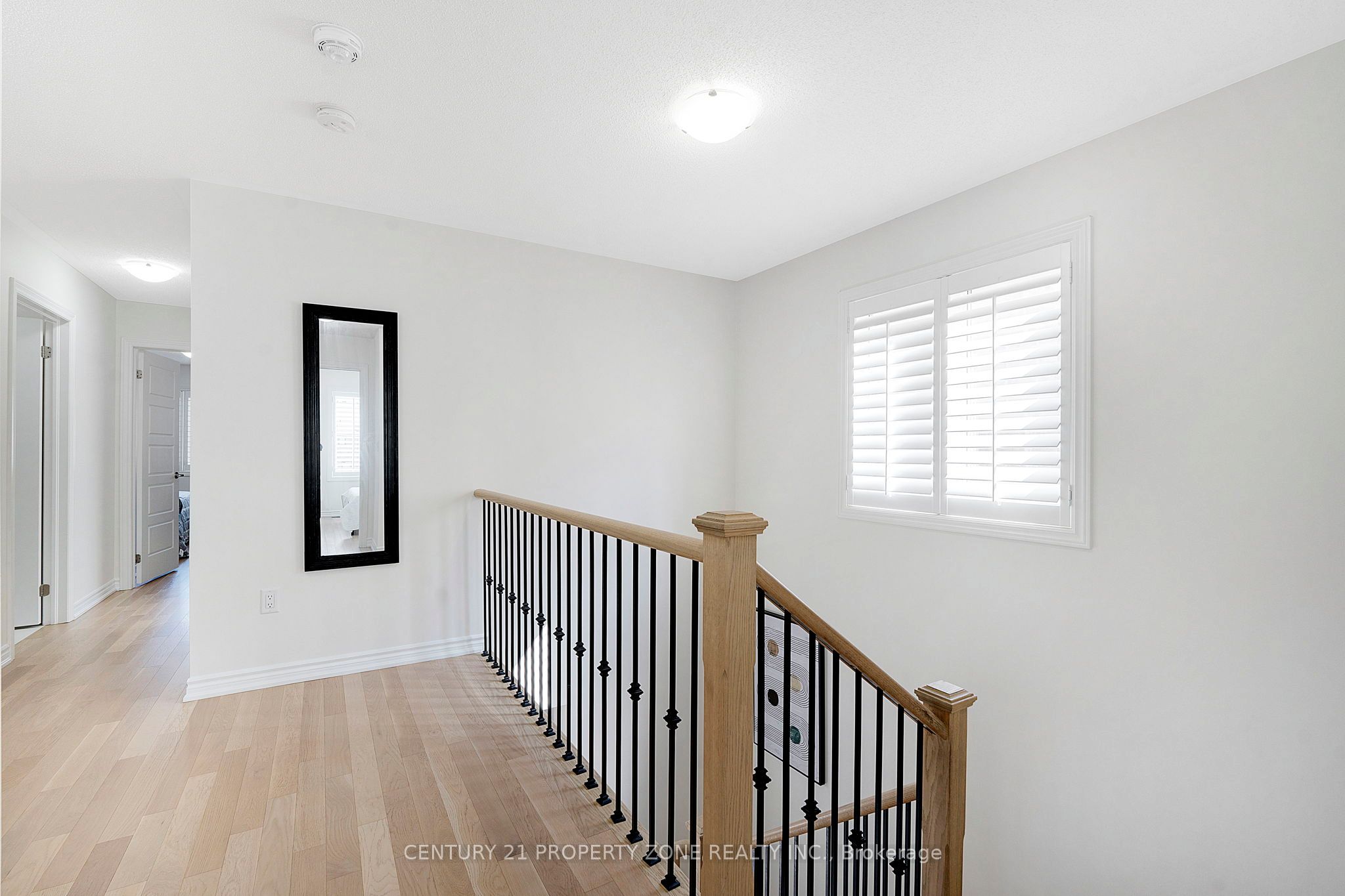 458 Bergamot Avenue Property Photo 11