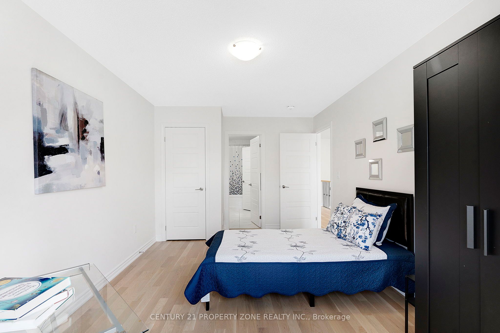 458 Bergamot Avenue Property Photo 18