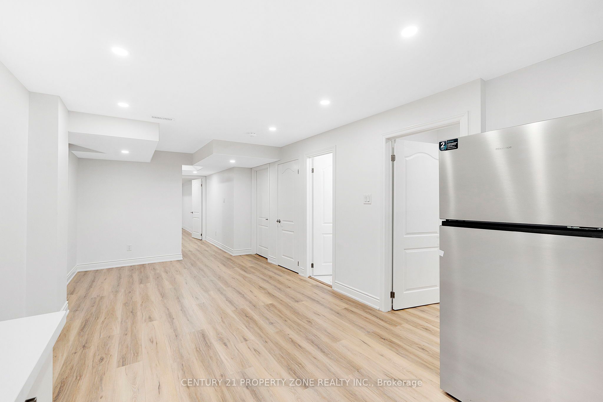 458 Bergamot Avenue Property Photo 26