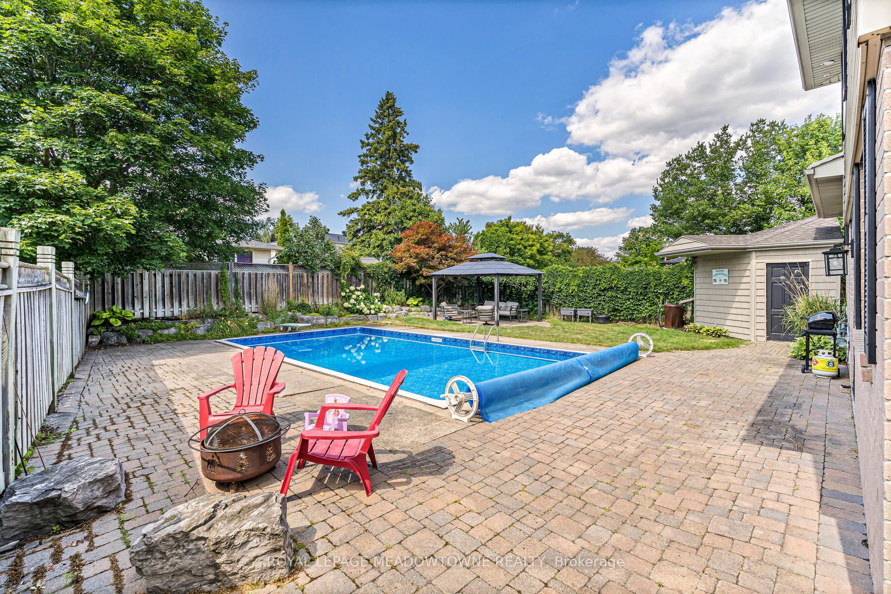 113 Irwin Crescent Property Photo 36