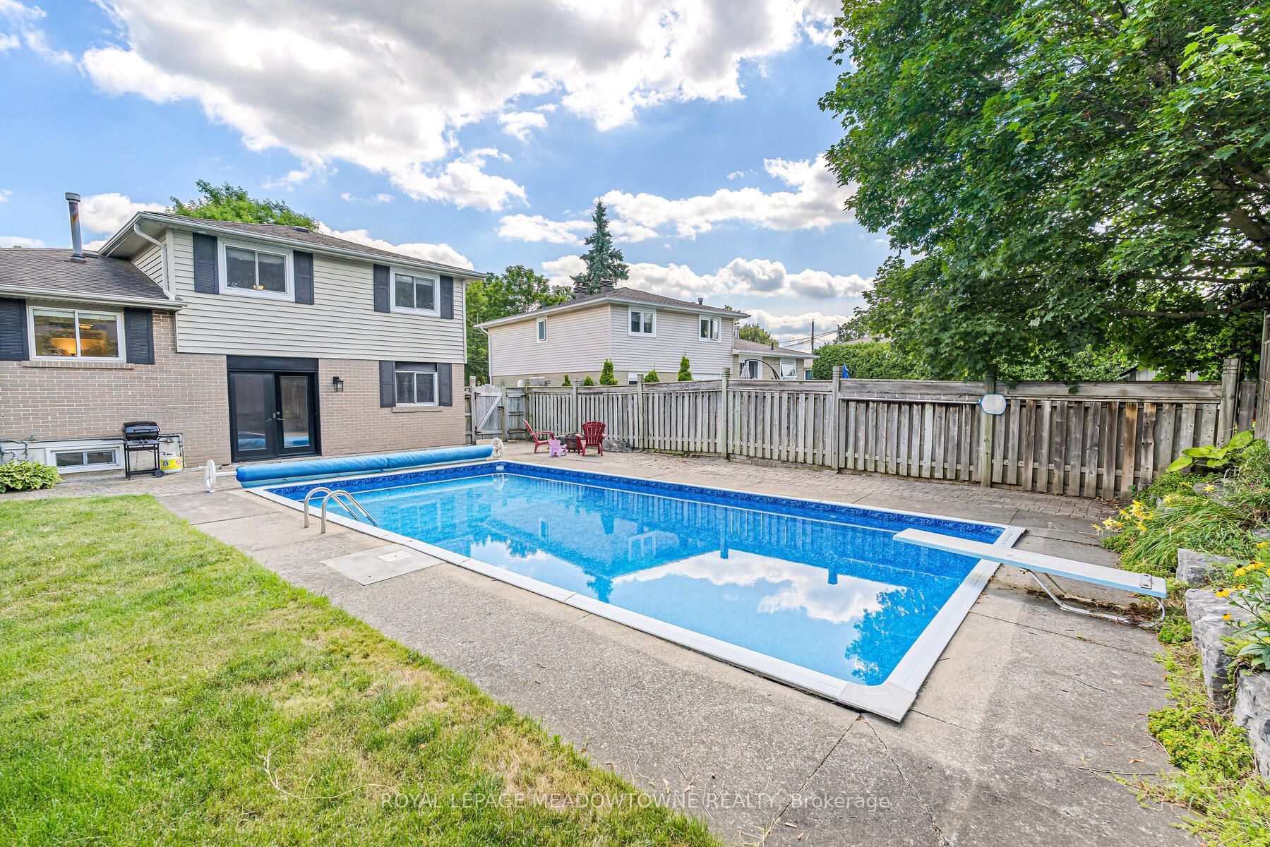 113 Irwin Crescent Property Photo 42